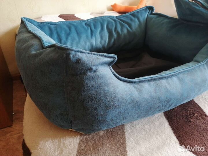 Лежанка для собак и кошек