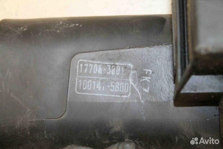 Корпус воздушного фильтра левый Lexus LS600H