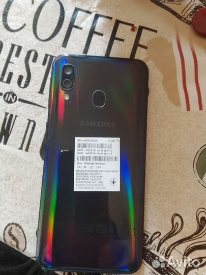 Samsung Galaxy A40, 4/64 ГБ