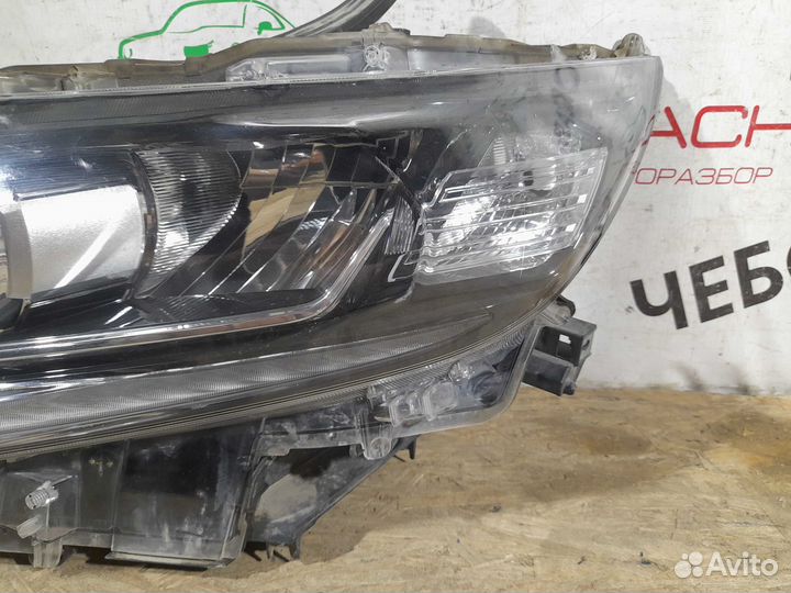 Фара левая Toyota Land Cruiser Prado 150 (2017+)