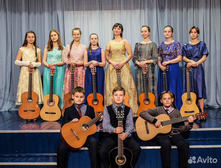 Преподаватель гитары уроки гитары