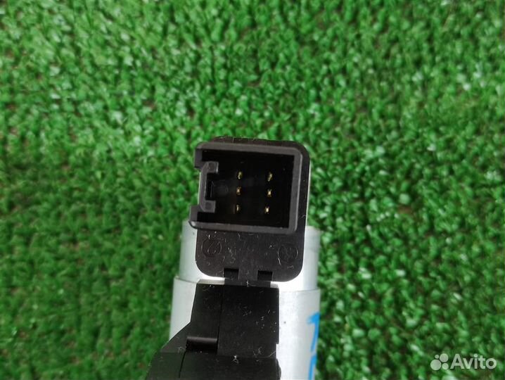 Мотор стеклоподъёмника задний левый Mazda 6 (GG)