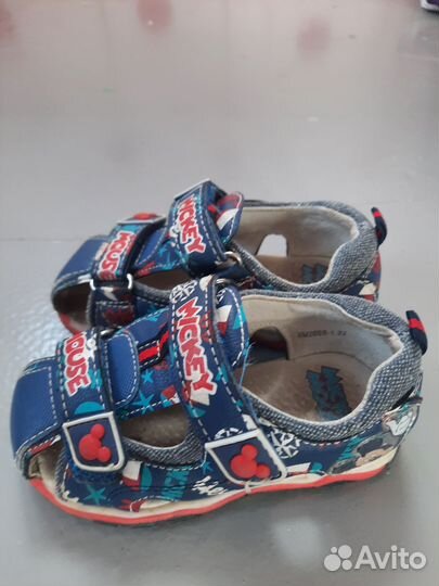 Сандалии для мальчика 22