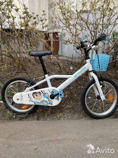 Велосипед 14 дюймов btwin inuit 100