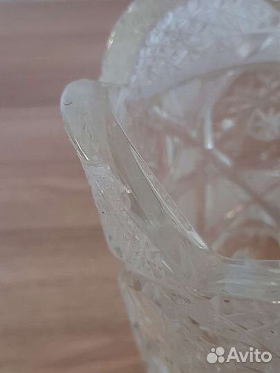 Ваза для цветов хрустальная