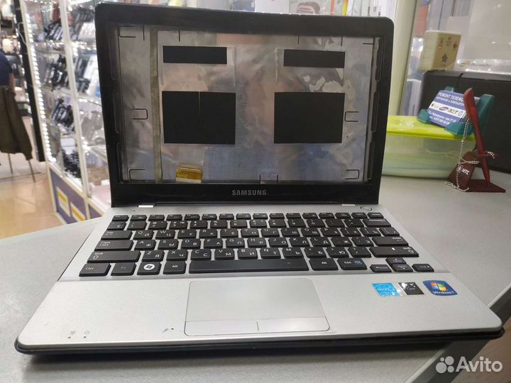Samsung NP305U1A