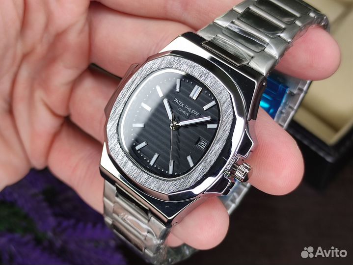 Компактные часы Patek Philippe