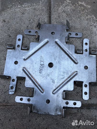 Держатель металлический