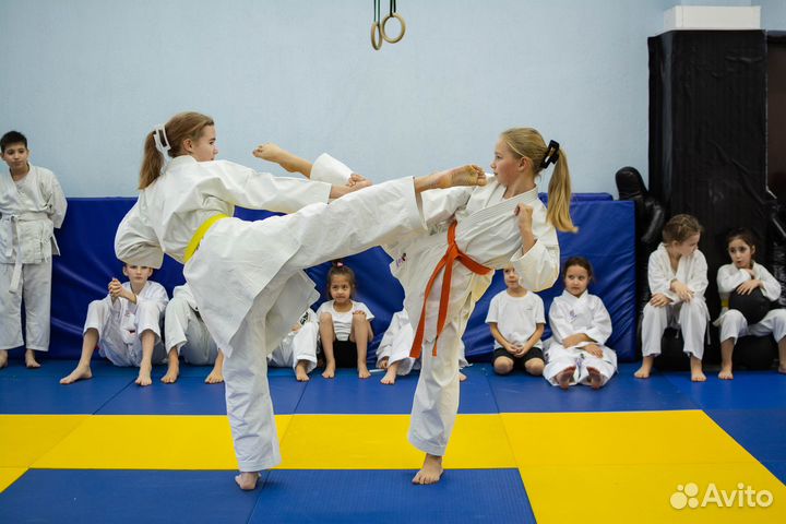 Каратэ для детей / Занятия, секция