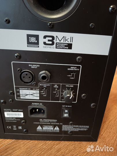 Акустические колонки jbl