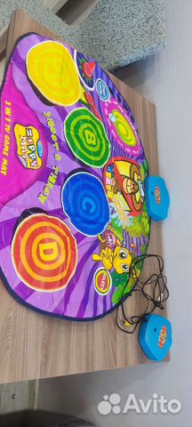 Музыкальная игра, для ног, по типу классиков