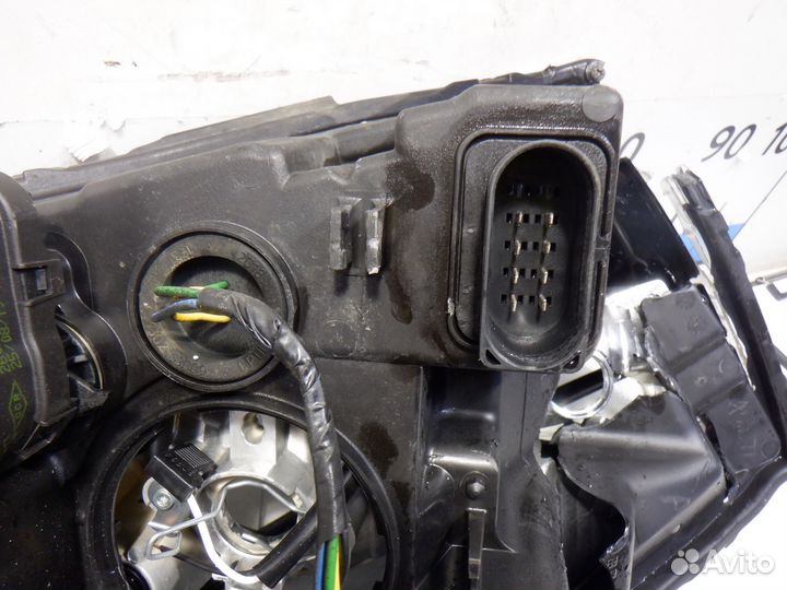 Фара правая передняя LADA Vesta 2015-2020 годов