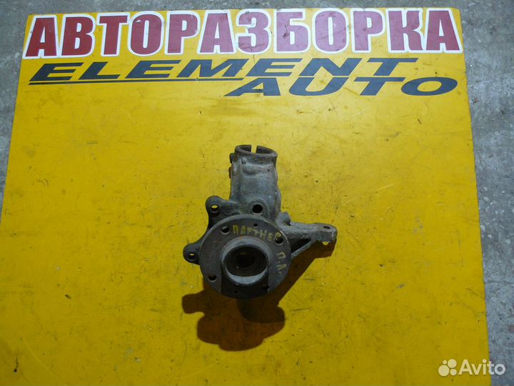 Кулак передний левый для Peugeot Partner 2005Г