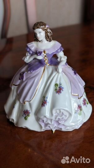 Фарфоровые Статуэтки, серия Прекрасные цветы