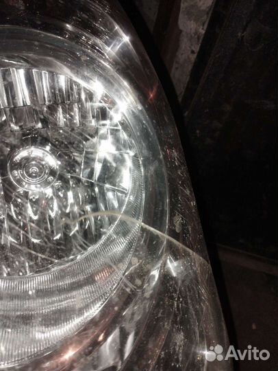 Фара на hyundai grand starex