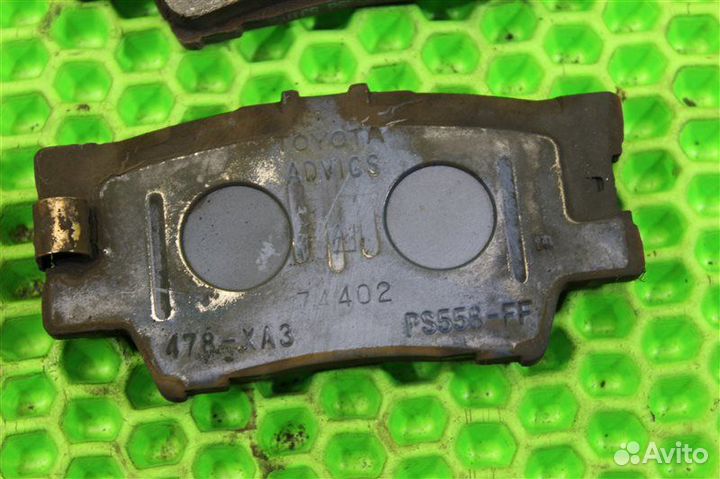 Тормозные колодки заднее Toyota Rav4 ACA30 1AZ-FE