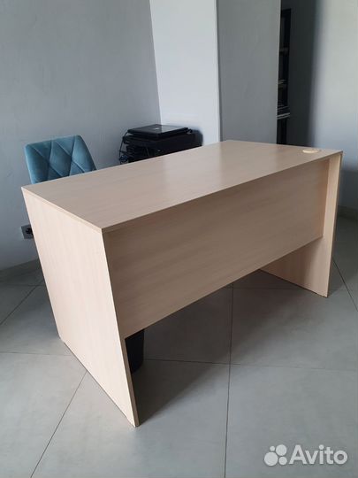 Стол офисный