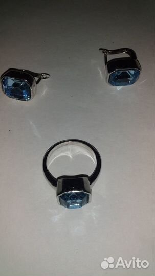 Колье и сережки