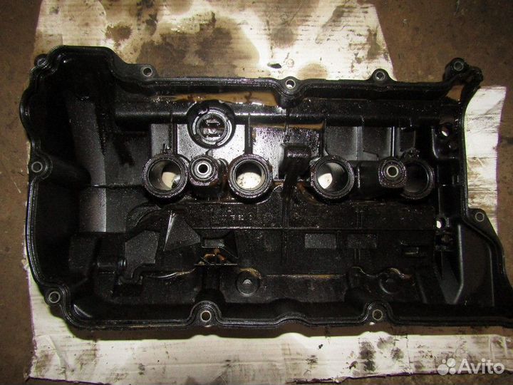 Крышка головки блока (клапанная) C4 II 2011