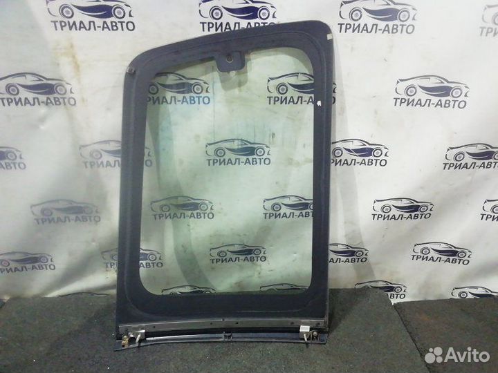 Стекло в кузов заднее правое Mitsubishi Pajero