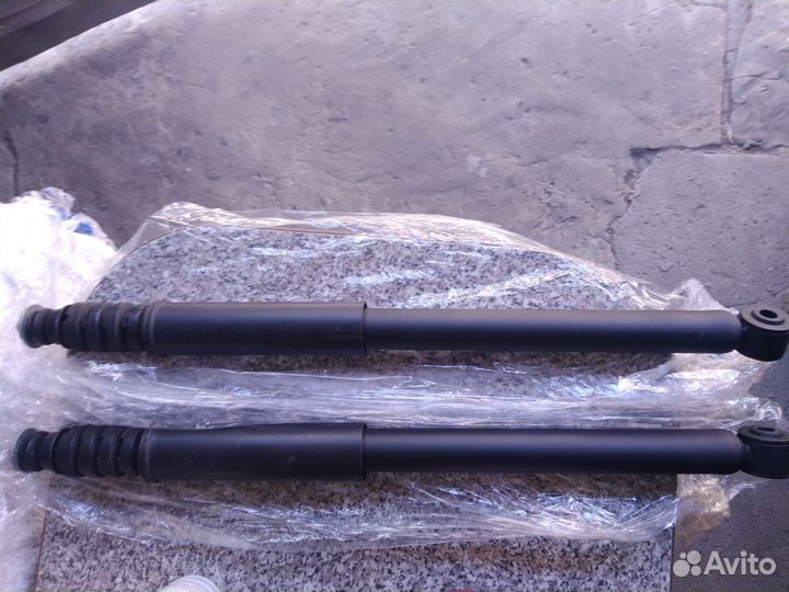 Стойки заднние на Рено Сандеро Степвей