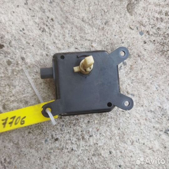 Моторчик отопителя Opel Astra H