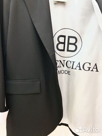 Пиджак женский оверсайз balenciaga