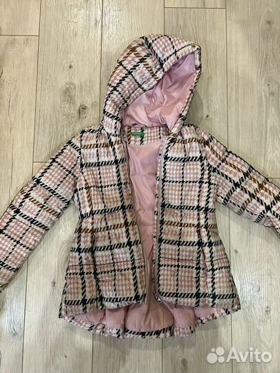 Куртка на девочку benetton 8-9 лет