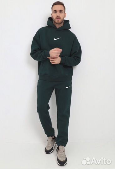 Спортивный костюм мужской Nike