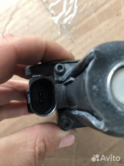 Клапан охлаждающей жидкости Порше Кайен 958(1371)