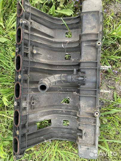 Впускной коллектор