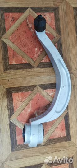 Рычаг подвески нижний передний левый Audi A4 B8