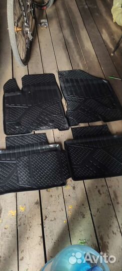Автомобильные коврики резиновые