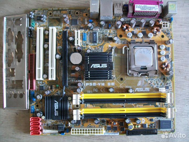 Материнская плата 775