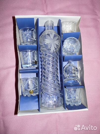 Подарочный набор (графин + рюмки)