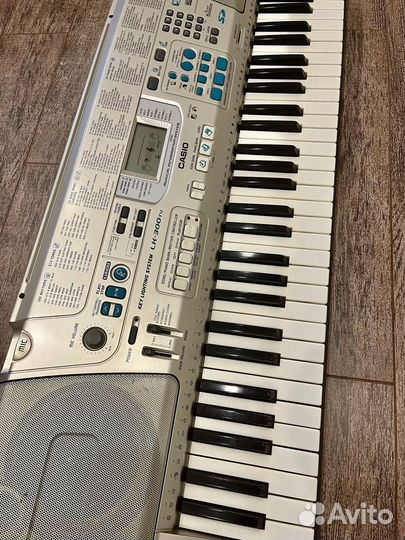 Синтезатор casio LK-300TV