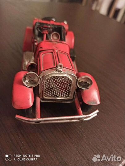 Машина металлическая новая