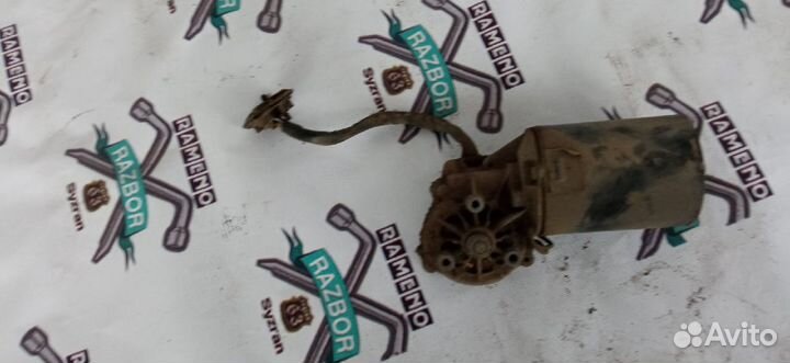 Трапеция стеклоочистителей Mercedes-Benz E W123