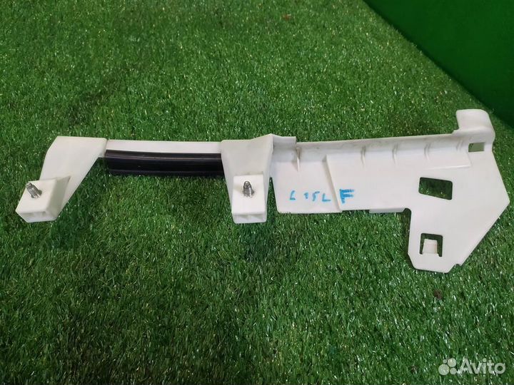 Направляющая стекла двери задней левой Peugeot 30