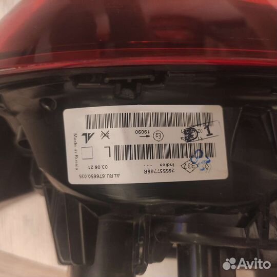 Продам задний левый фонарь Renault Duster