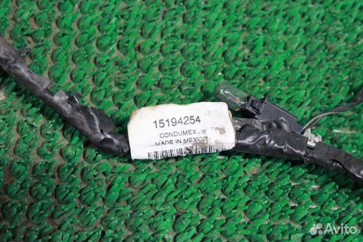 Проводка задней двери Chevrolet Suburban GMT800