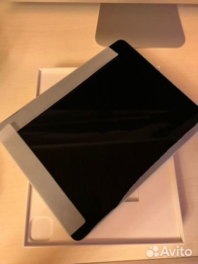 iPad pro 12.9 m2 2022 128gb