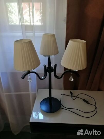 Лампа настольная