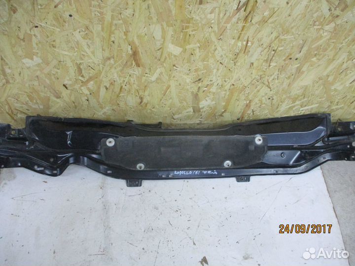 Водосток (жабо) Тойота Королла 150