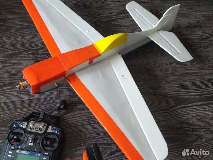 Новый радиоуправляемый пилотажный самолет Sbach342