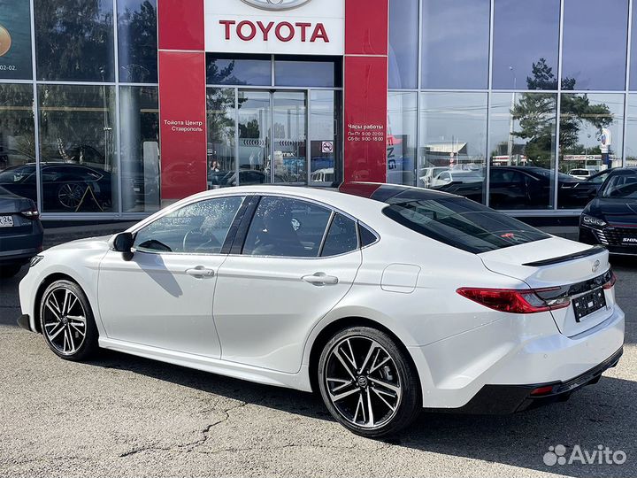 Toyota Camry 2.0 CVT, 2024