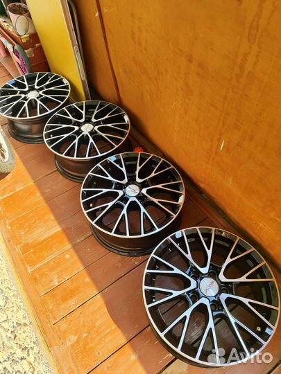 Литые диски (новые) r16 5x114 3