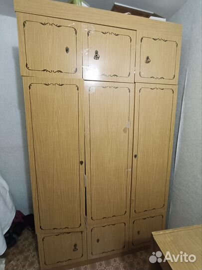Шкаф плательный бу