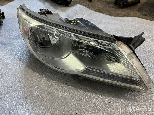 Фара передняя правая галоген VW Tiguan 1