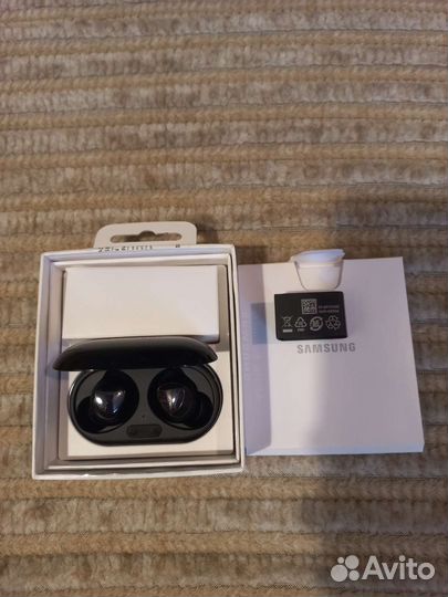 Беспроводные наушники samsung galaxy buds+